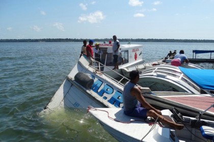 ব্রাজিলে নৌকাডুবিতে ১০ জনের প্রাণহানি, নিখাঁজ ৩৫