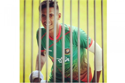লুকোচুরি খেলছেন মোস্তাফিজ!