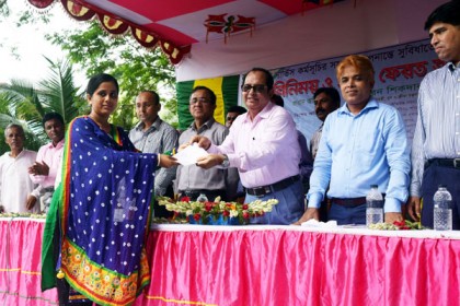 'বিএনপি রাস্তায় বের হলে গা থেকে মানুষ পোড়া গন্ধ বের হয়'