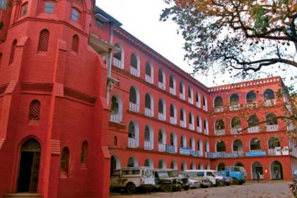রেলের নিয়োগ পরীক্ষায় 'বুড়া-বুড়ি'র ছড়াছড়ি