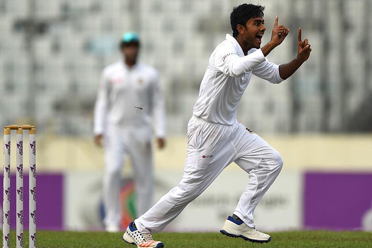 সকালে অজিদের, বিকালে টাইগারদের দাপট