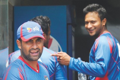 সাকিব-তামিমের সামনে ৫০তম টেস্টের মাইলফলক