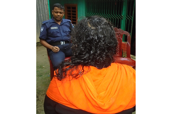 ঘাটাইলে পরকিয়া সন্দেহে নারীর চুল কর্তন, তিন নারী আটক