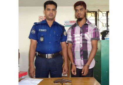 নলছিটিতে শুটারগান ও গুলিসহ সন্ত্রাসী আটক