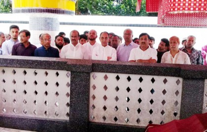 শাহজালালের মাজারে মির্জা আব্বাস