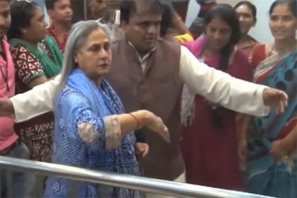 প্রকাশ্যে মেজাজ হারালেন জয়া (ভিডিও)