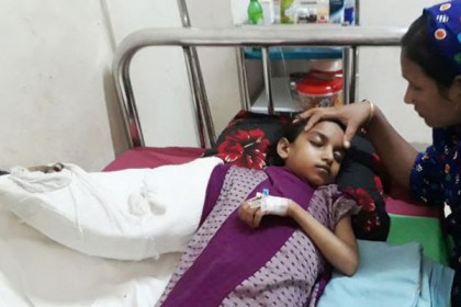 মুক্তামণির অস্ত্রোপচার সম্পন্ন