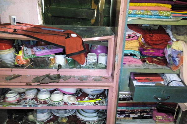 পাবনায় হিন্দু বাড়িতে হামলা-ভাঙচুর-লুটপাট