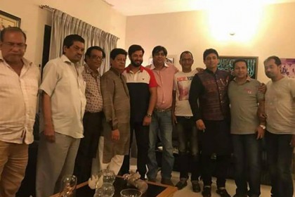সকল দ্বন্দ্বের অবসান ঘটিয়ে একত্রিত শাকিব খান ও চলচ্চিত্র পরিবার