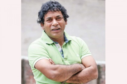 বুকে ব্যথা নিয়ে হাসপাতালে ভর্তি মোশাররফ করিম