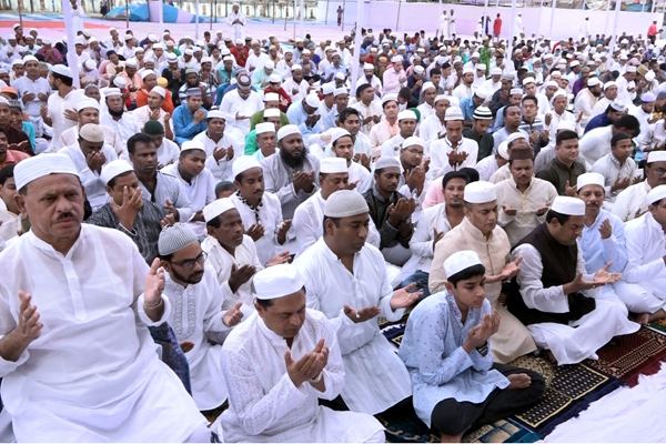 খাগড়াছড়িতে ঈদের প্রধান জামাত অনুষ্ঠিত