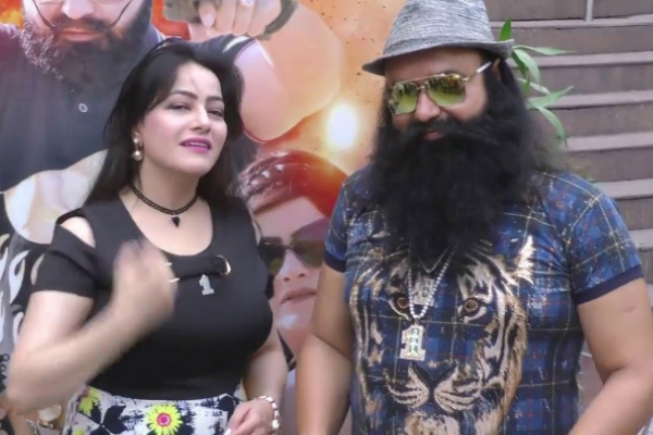 নেপালে লুকিয়ে রাম রহিমের দত্তক কন্যা 'অ্যাঞ্জেল হানিপ্রীত'