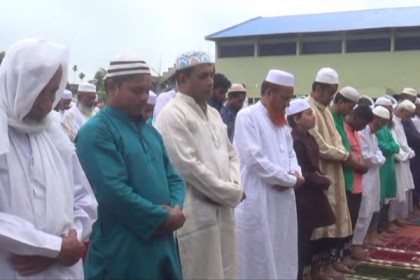 কুমিল্লায় ধর্মীয় ভাবগাম্ভীর্যের মধ্য দিয়ে ঈদের জামাত অনুষ্ঠিত
