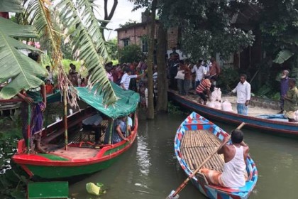 ঈদের আনন্দ নেই আশুলিয়ার বন্যাকবলিত এলাকায় 