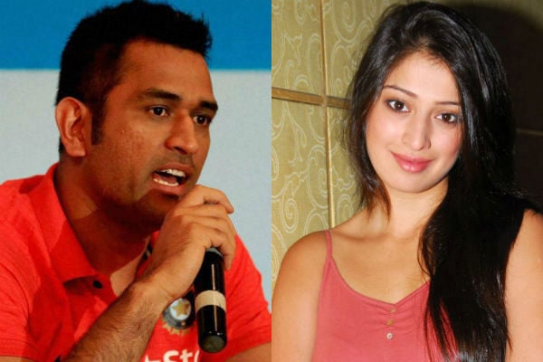 রাই'র প্রেমে মজেছিলেন ধোনি!