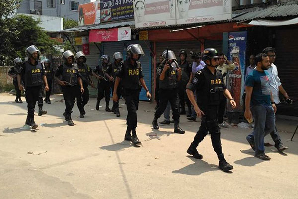 আত্মসমর্পণে রাজি মিরপুরের জঙ্গি: র‌্যাব