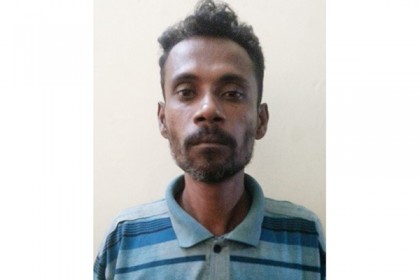 চোরকে চিনে ফেলায় মা ও মেয়েকে হত্যা