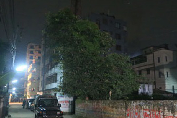 মধ্যরা‌তে জ‌ঙ্গি‌ আস্তানায় ফের বি‌স্ফোরণ