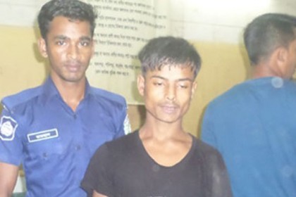 হবিগঞ্জে চুরির চেষ্টাকালে দেশীয় অস্ত্রসহ যুবক আটক