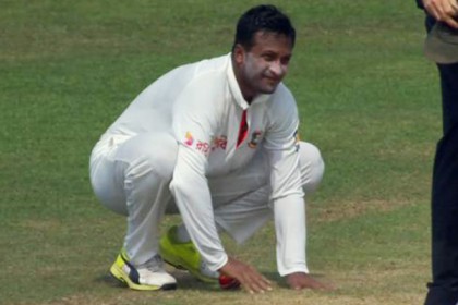 সাকিবের বিরুদ্ধে বল টেম্পারিংয়ের অভিযোগ অজি গণমাধ্যমে