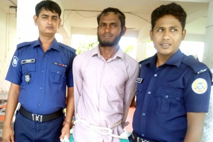 চোরের হাত থেকে রক্ষা পেল পর্যটকের মালামাল 
