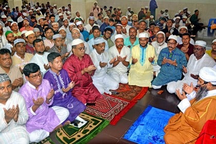 বগুড়ায় বিএনপির মানববন্ধনে পুলিশের বাধা