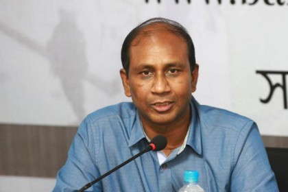 রোহিঙ্গাদের উপর গোয়েন্দা নজরদারি চলছে: মনিরুল