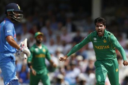 বিশ্ব একাদশের বিপক্ষে খেলবেন না আমির