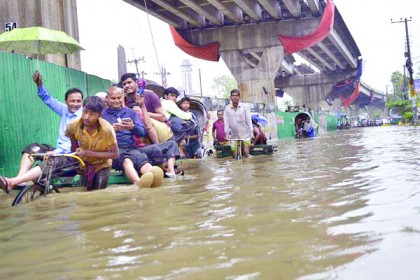 ফের প্লাবিত চট্টগ্রামের নিম্নাঞ্চল