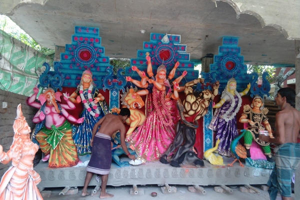 সাতক্ষীরায় ৫৬৪ মণ্ডপে দুর্গোৎসবের প্রস্তুতি 