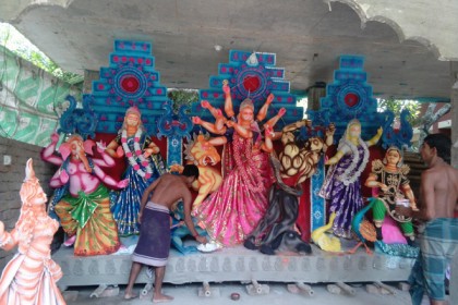 সাতক্ষীরায় ৫৬৪ মণ্ডপে দুর্গোৎসবের প্রস্তুতি 