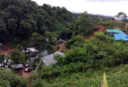 বিধ্বস্ত পাহাড়ে ফের গড়ে উঠছে বসতি
