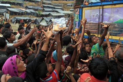 রোহিঙ্গাদের জন্য ৯৫ টন ত্রাণ পাঠাবে ইরান
