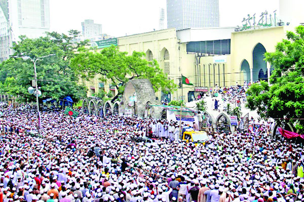 মিয়ানমারের বিরুদ্ধে সামরিক ব্যবস্থা নিতে হবে : পীর চরমোনাই