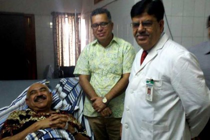 পায়ের চিকিৎসায় হাসপাতালে ভর্তি নৌ-পরিবহনমন্ত্রী, সবার কাছে দোয়া প্রার্থনা