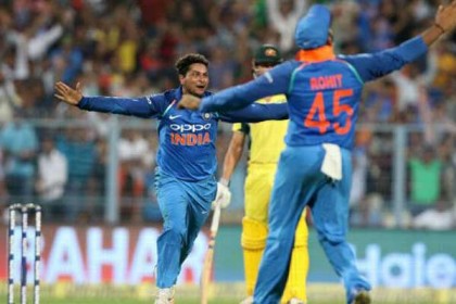অস্ট্রেলিয়াকে ৫০ রানে হারাল ভারত