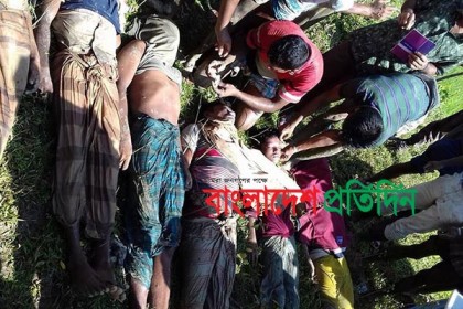 বান্দরবানে রেড ক্রিসেন্টের ত্রাণবাহী ট্রাক খাদে, নিহত ১০