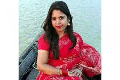 সাপের কামড়ে ফেসবুকে নিজেই ভ্যাকসিনের সন্ধান করেছিলেন শিমু
