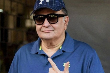 
নারীর সঙ্গে অশালীন আচরণের দায়ে বিতর্কে ঋষি কাপুর