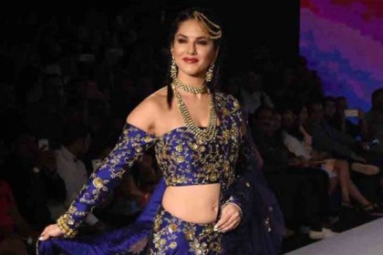রাগিনী 'এমএমএস ৩'র অফার ফিরিয়ে দিলেন সানি!
