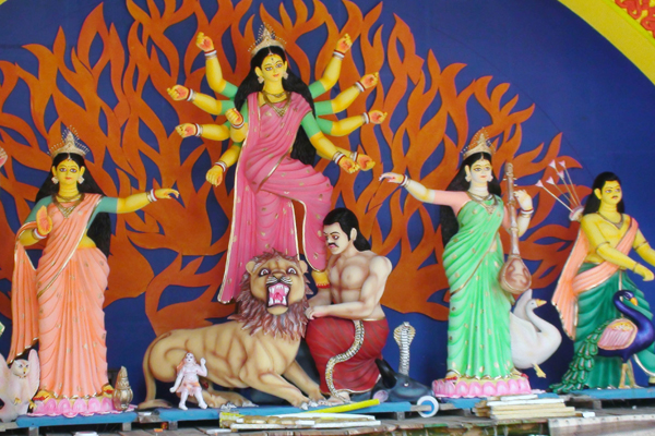 লক্ষ্মীপুরে মন্দিরে মন্দিরে শারদীয় দুর্গোৎসব প্রস্তুতি 