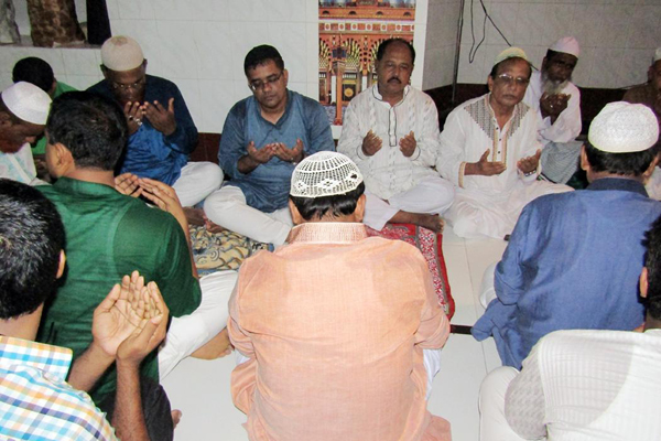 প্রধানমন্ত্রীর জন্মদিন উপলক্ষে মোরেলগঞ্জে বিশেষ দোয়া 