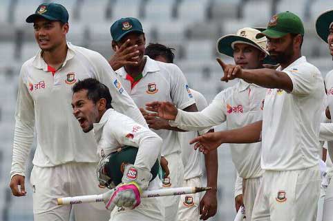 টসে জিতে ফিল্ডিংয়ে বাংলাদেশ