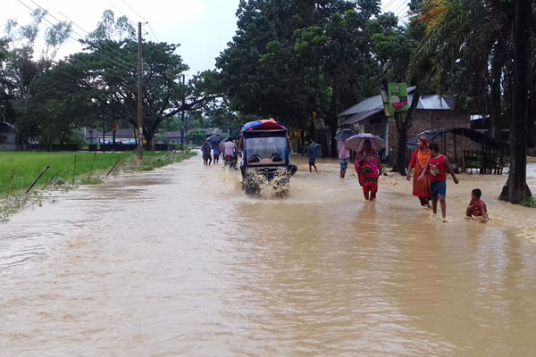 ঝিনাইগাতীতে পাহাড়ি ঢলে ২৫টি গ্রাম প্লাবিত
