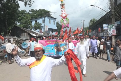 পবিত্র আশুরা উপলক্ষে বরিশালে তাজিয়া মিছিল