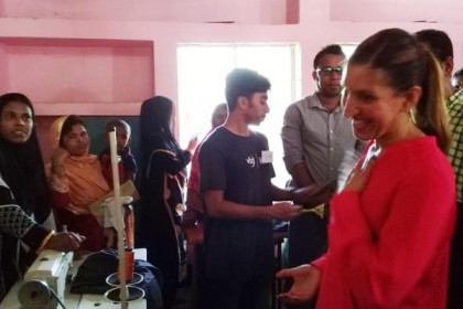 পার্বতীপুরে বিভিন্ন প্রকল্প পরিদর্শনে বৃটিশ পার্লামেন্ট সদস্য ডা. রোজেনা এলিন খান  