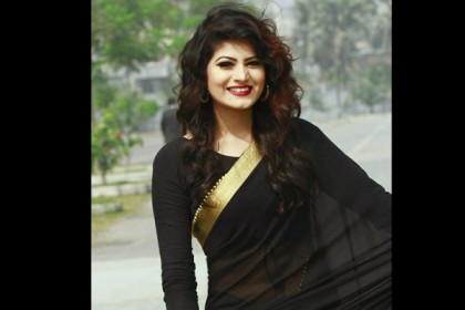 গুজব ছড়াবেন না, আমি এখনও বেঁচে আছি : এভ্রিল