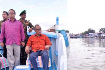 কিশোরগঞ্জে হাওরের উন্নয়ন কার্যক্রম পরিদর্শন করলেন রাষ্ট্রপতি
