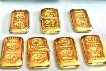 শাহজালালে সাড়ে তিন কোটি টাকার স্বর্ণসহ যাত্রী অাটক