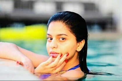 শাহরুখ কন্যার গোসলের ছবি ভাইরাল